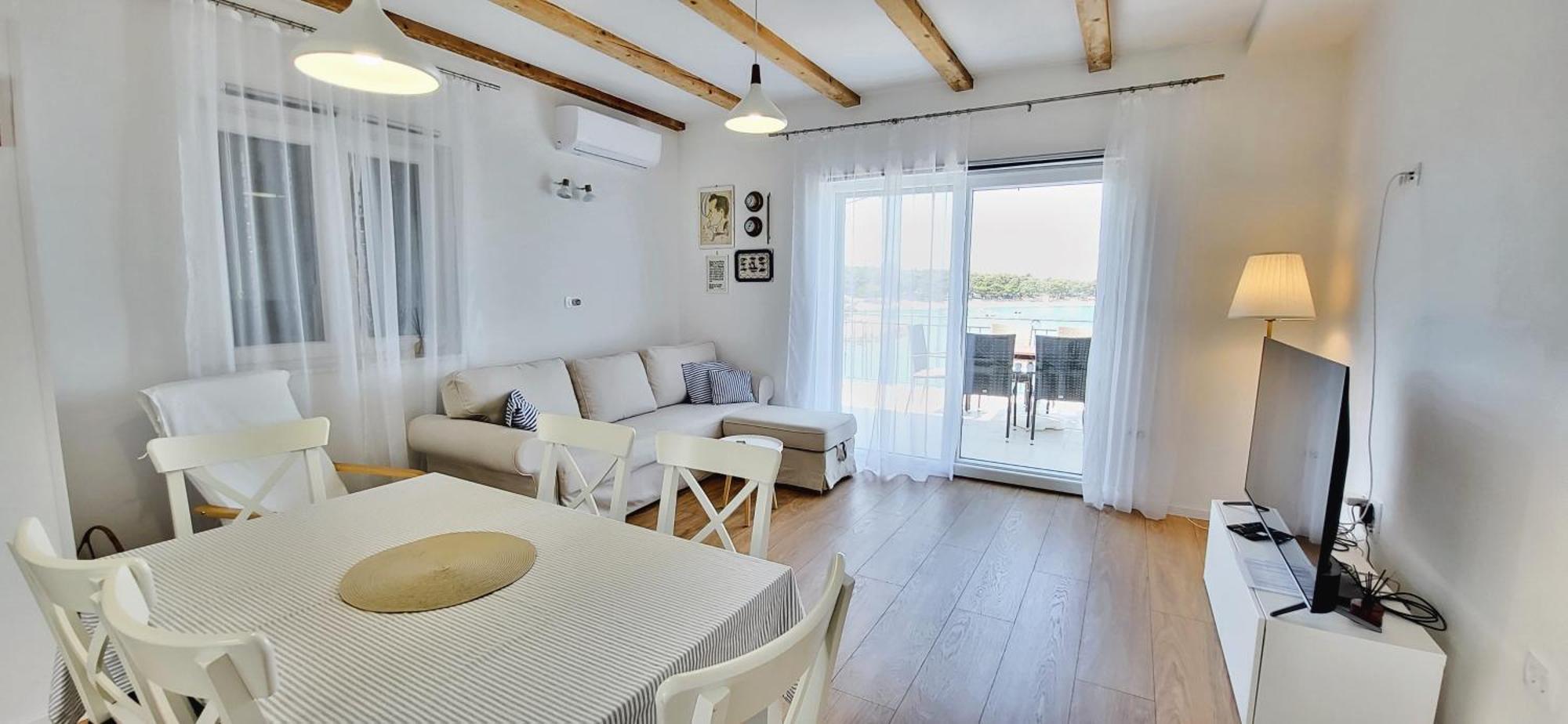 Captain's House Primosten - Feel The Sea