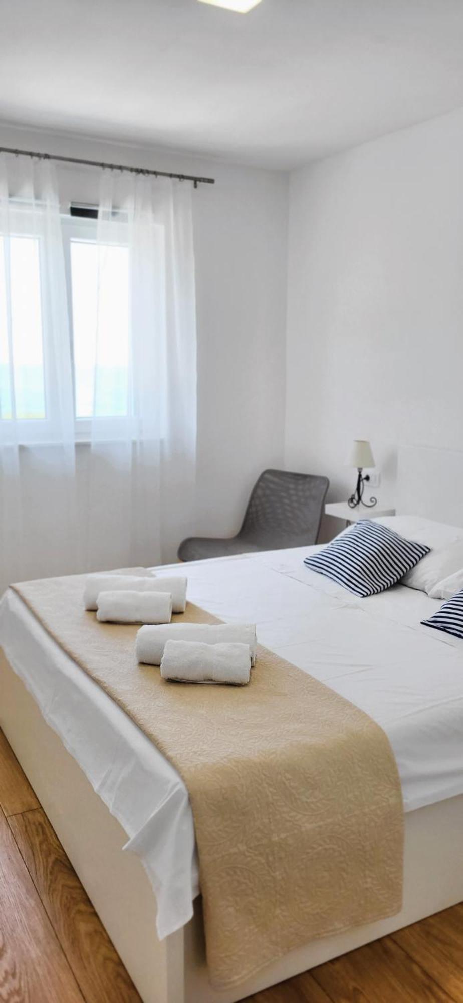Apartment Captain's House Primosten - Feel The Sea